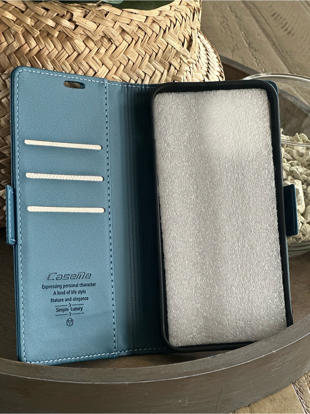 iPhone 15 Pro Max Wallet Case Folio Magnetic Leather Flip Cover NEW - Picture 2 of 5